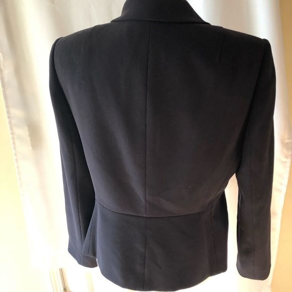 Tahari Artur S.Levine  Jacket  Size 10P - Picture 3 of 8